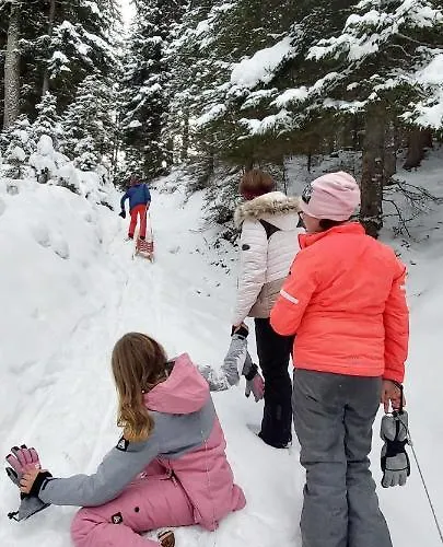 شقة Michis فلاخاو